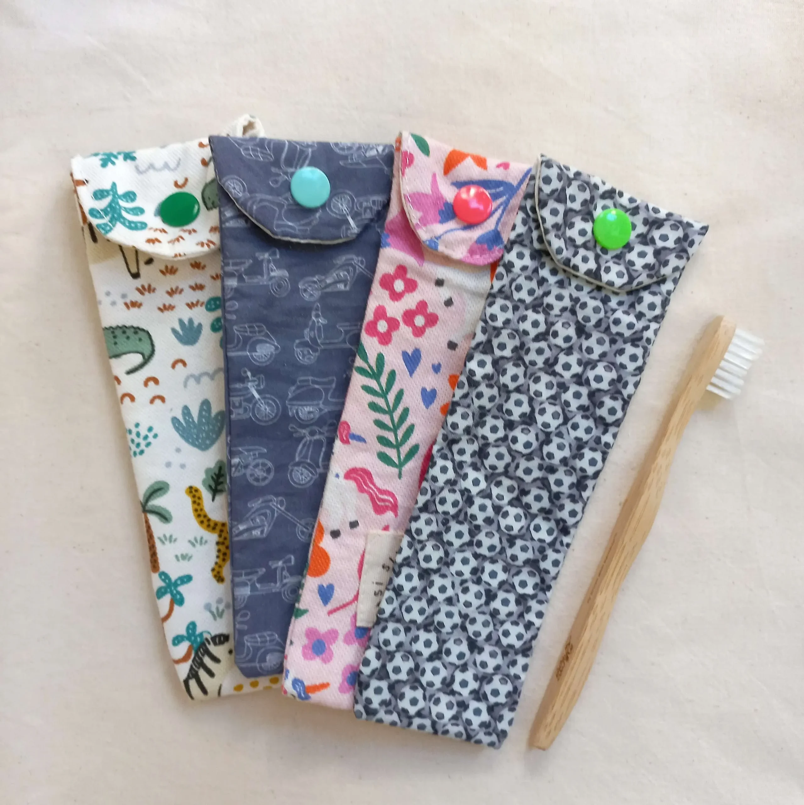 Funda para cepillo de dientes de tela para niños